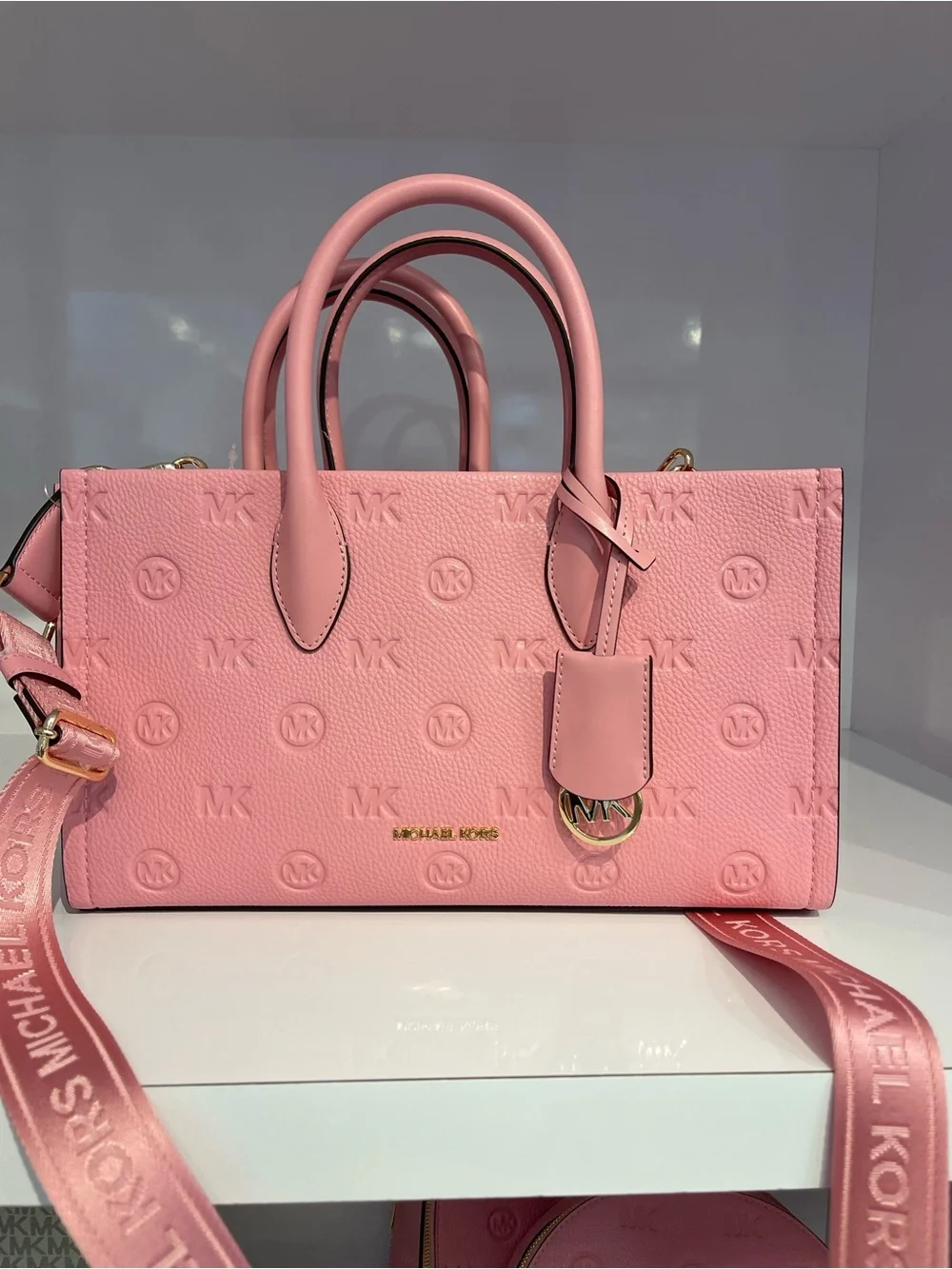 Michael Kors Mirella Md Logo Debossed Satchel Shoulder Tote Handb
Carnation
NWT - Picture 13 of 16